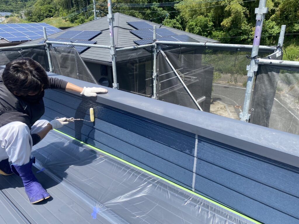 大野城市 外壁塗装の進行状況｜下塗りと中塗り作業完了で仕上がりに期待✨