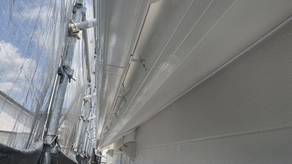 【小郡市】雨樋まで丁寧に塗装｜建物全体をきれいに整えました